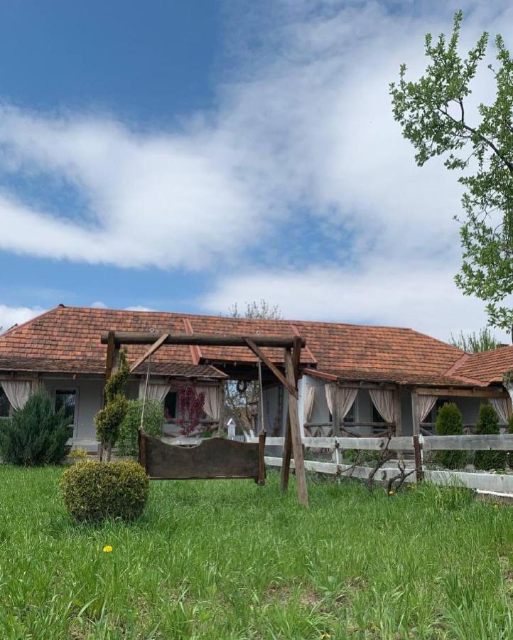Villa Lukash Yanoshi Exterior foto