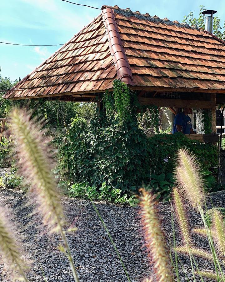 Villa Lukash Yanoshi Exterior foto